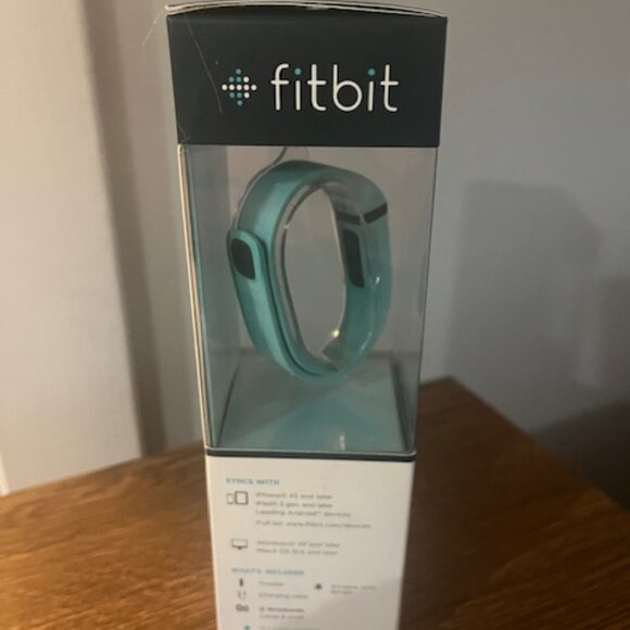 Fit Bit Flex - Picture 3 of 3